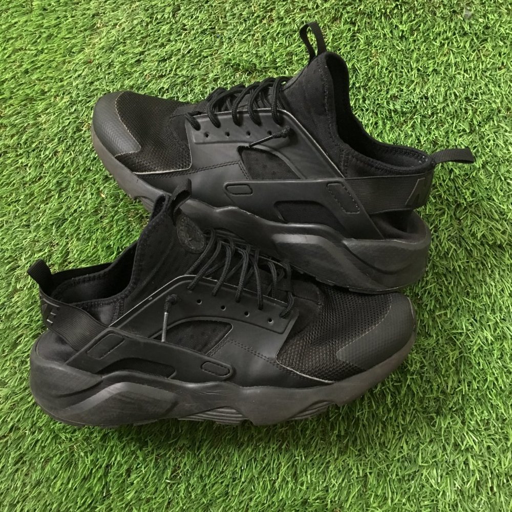 Nike Air Huarache Run Triple Black sz 11